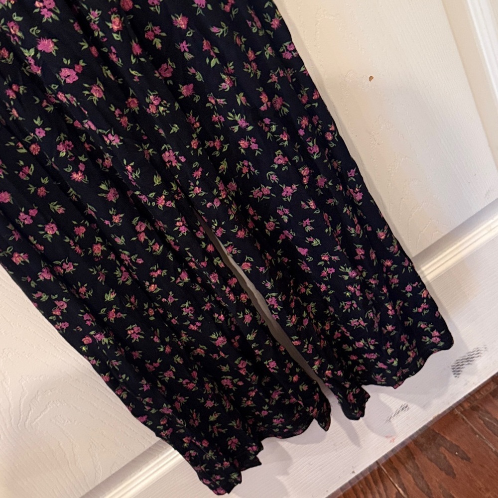 Nasty Gal black floral jumpsuit, size 2 - Picture 5 of 8